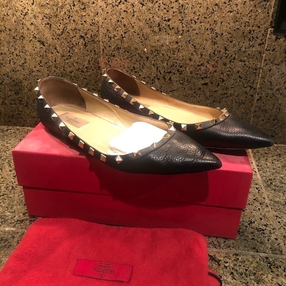 Valentino Shoes - Valentino Black w/ Gold Rockstud Leather Flat